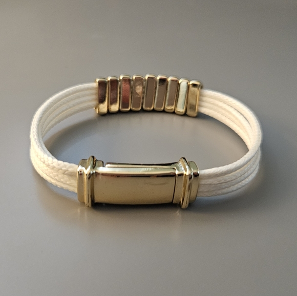 Loft Bracelet - Picture 2 of 4